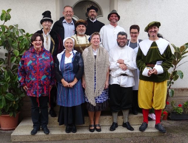 Gruppenbild auf der Treppe zur Tabakkerwe 2017